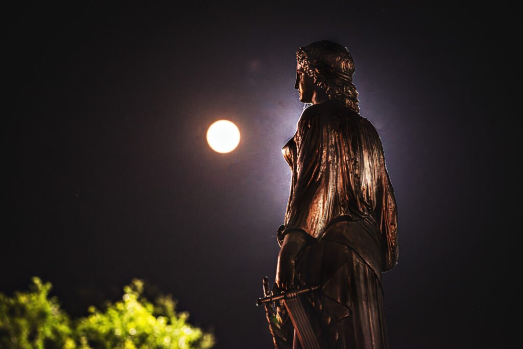 A primeira superlua do ano pôde ser vista no dia 19/8 (Foto: João Dejacy/ Rios de Notícias)