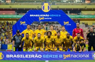 Série B: Amazonas busca virada heroica e vence o Avaí por 2 a 1 na Arena da Amazônia